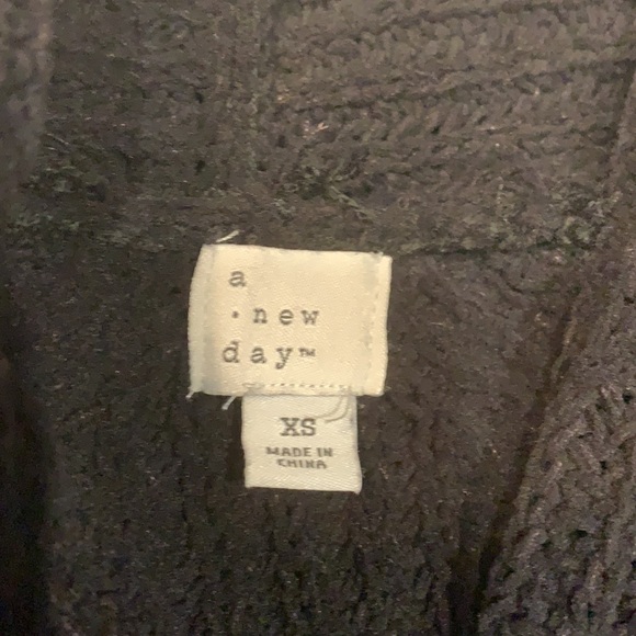 Sweater - Picture 2 of 4